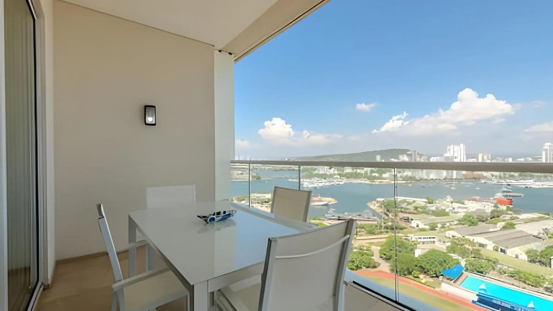 Luxury H2 Piso 19 / Sea Bay View & Historic Center Apartment Cartagena Colombia