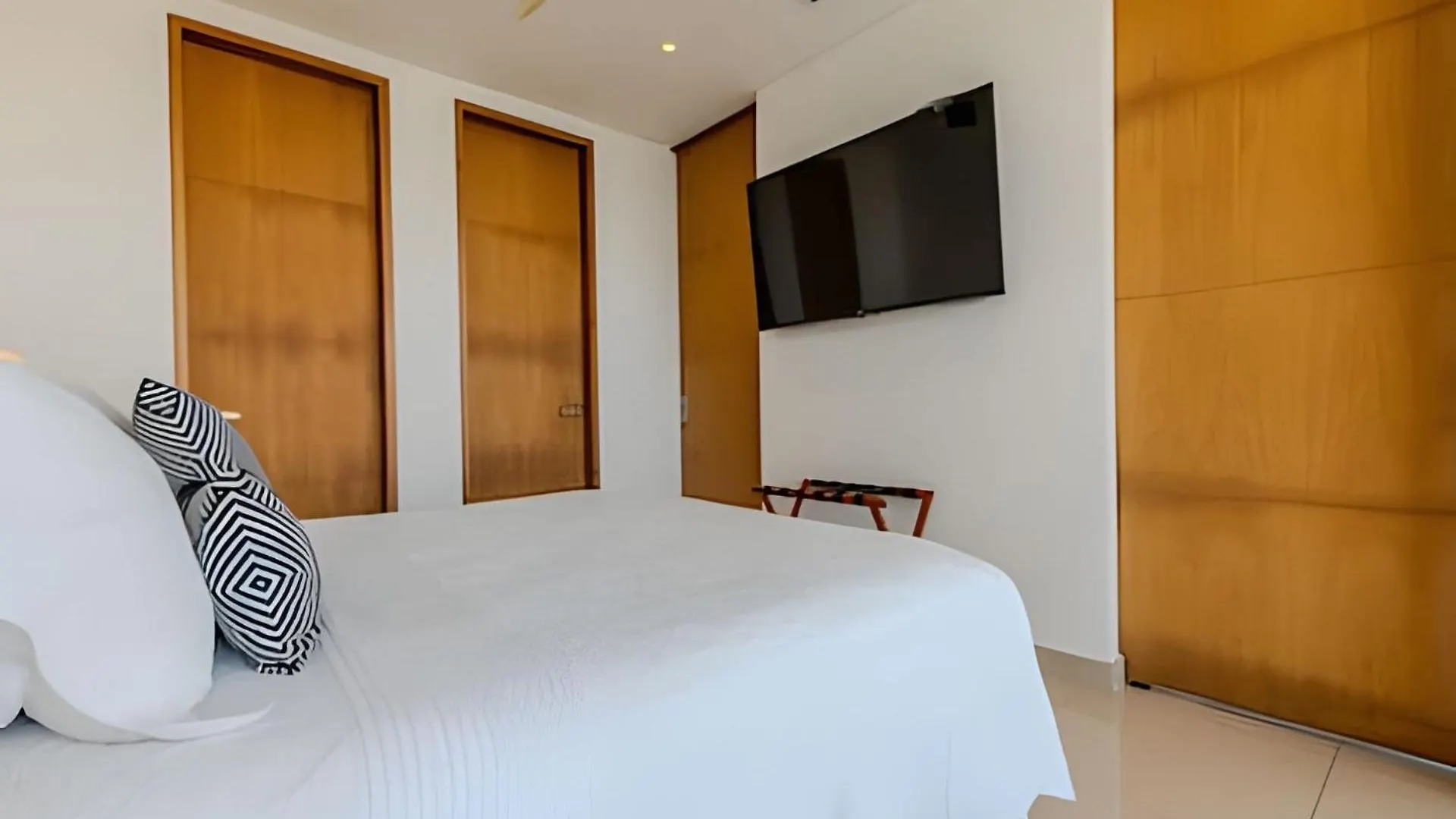 Luxury H2 Piso 19 / Sea Bay View & Historic Center Apartment Cartagena 0*,  Colombia